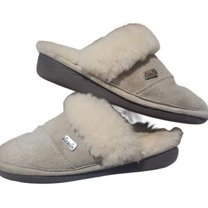 Nuknuuk Joy Beige Suede Shearling Slippers Size 6